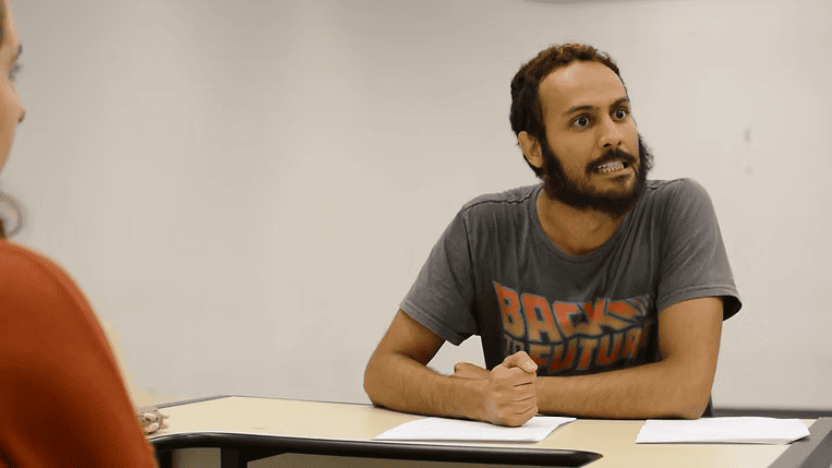 A intensidade do teste de elenco.